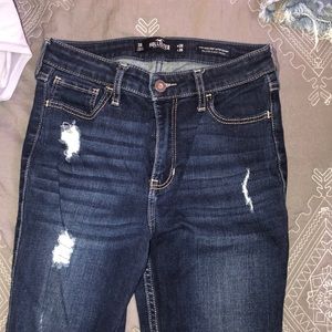 Hollister jeans size 3 cropped